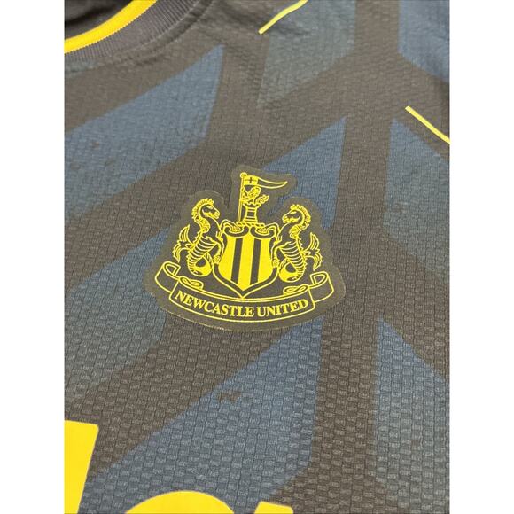 Newcastle United FC Castore 3rd Soccer Jersey Shirt XL 23/24 PLAYER VERSION - Picture 3 of 12